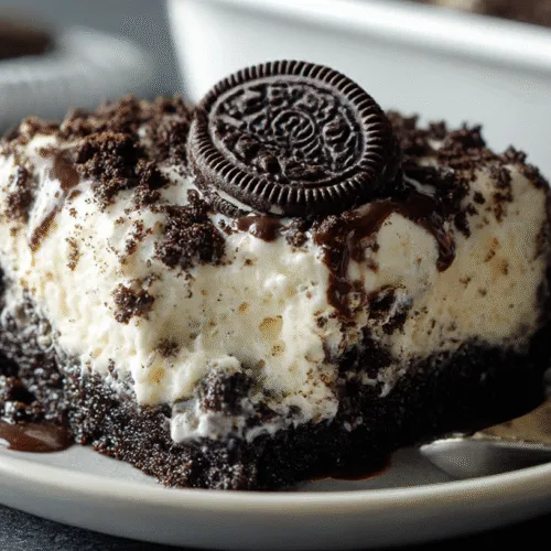 Oreo Dump Cake Recipe – Just 5 Ingredients